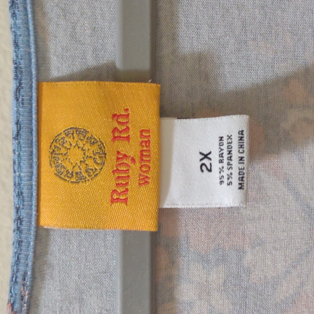 Ruby Rd. Woman patchwork blouse - Picture 3 of 4